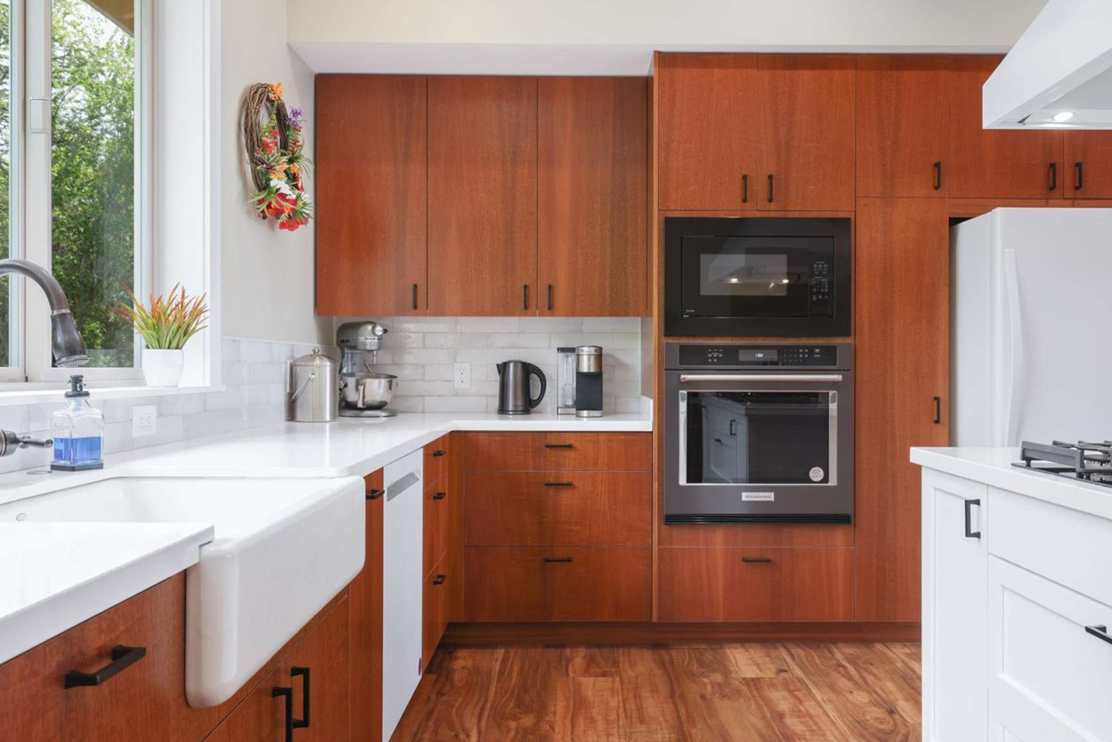 Another view of the kitchen