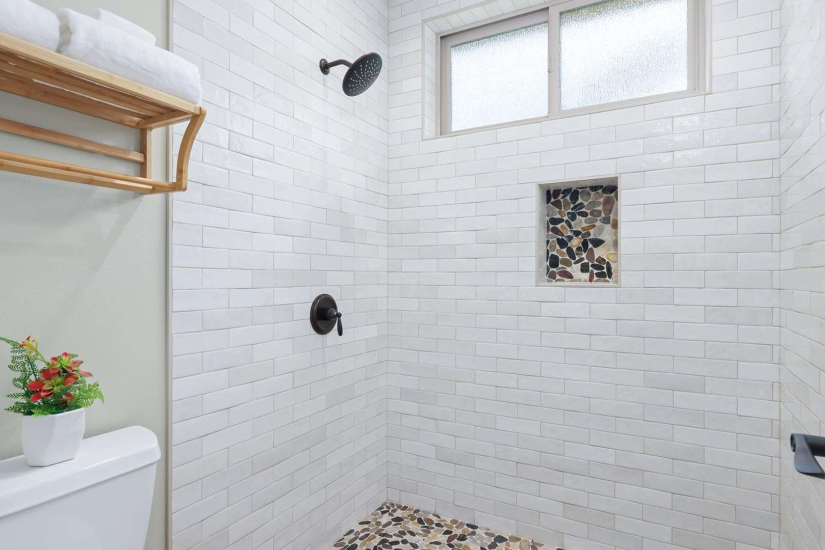 A view of the bathroom on the 3rd floor