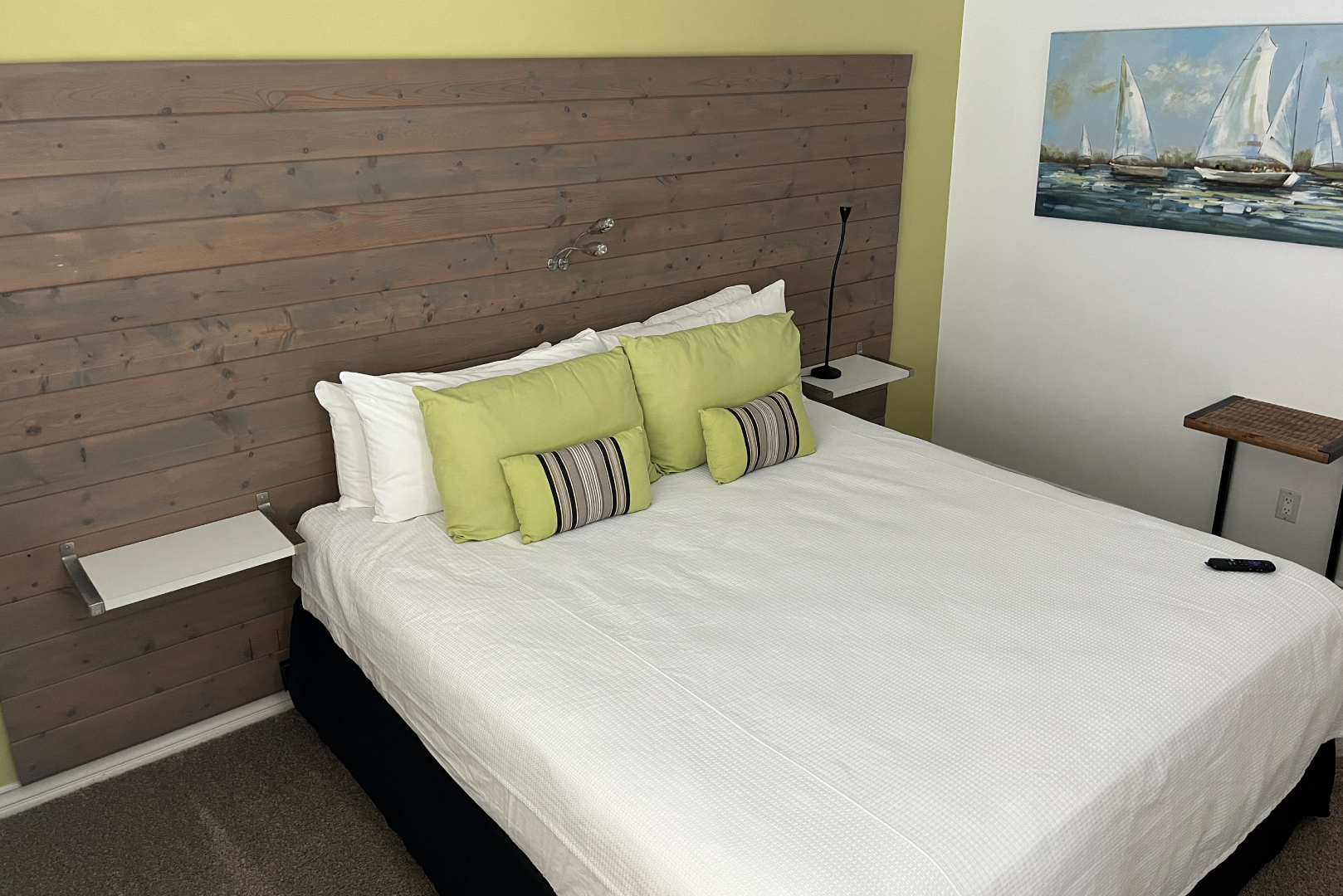 A view of the guest room on the 2nd floor