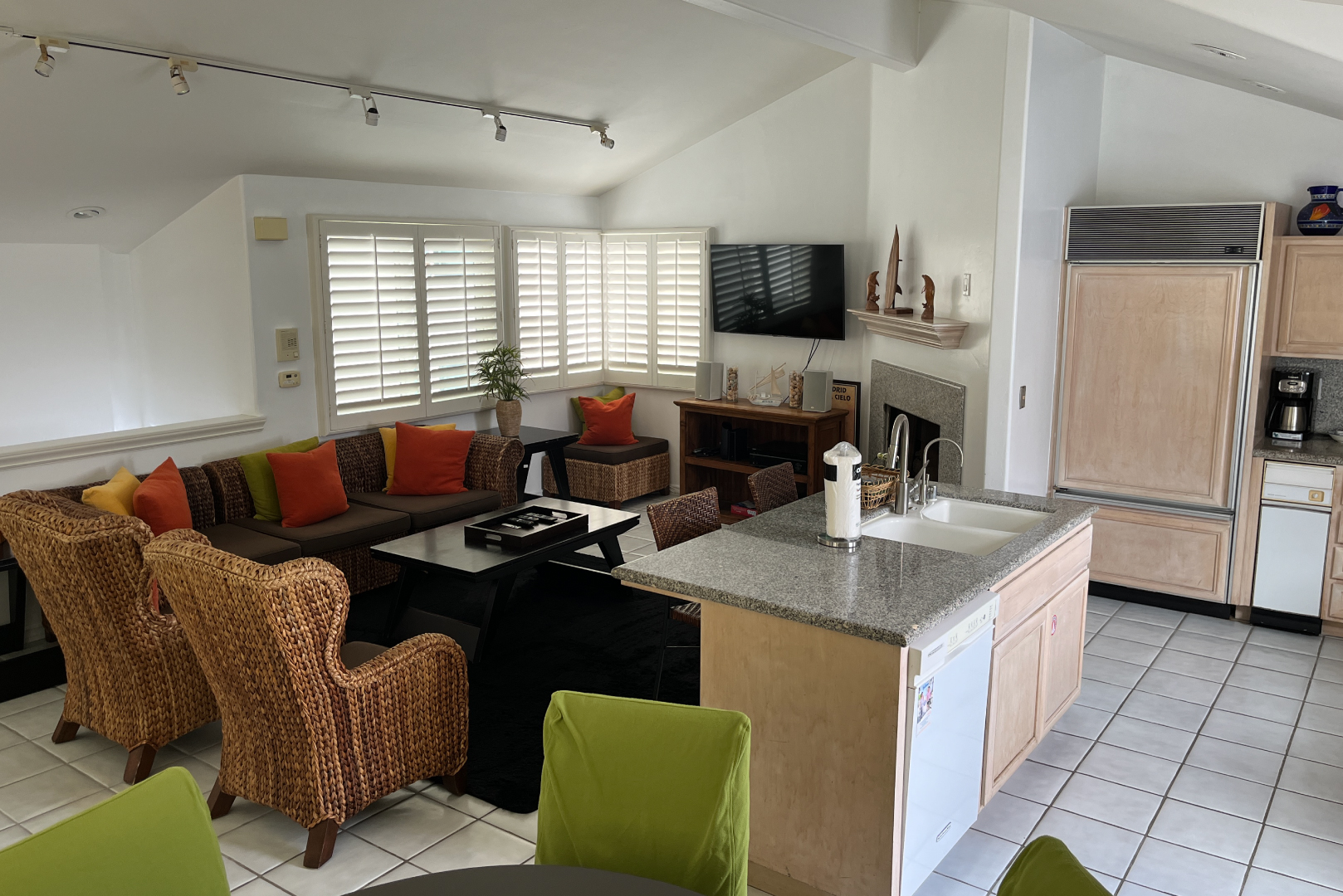 A view of the lving area from the dining table