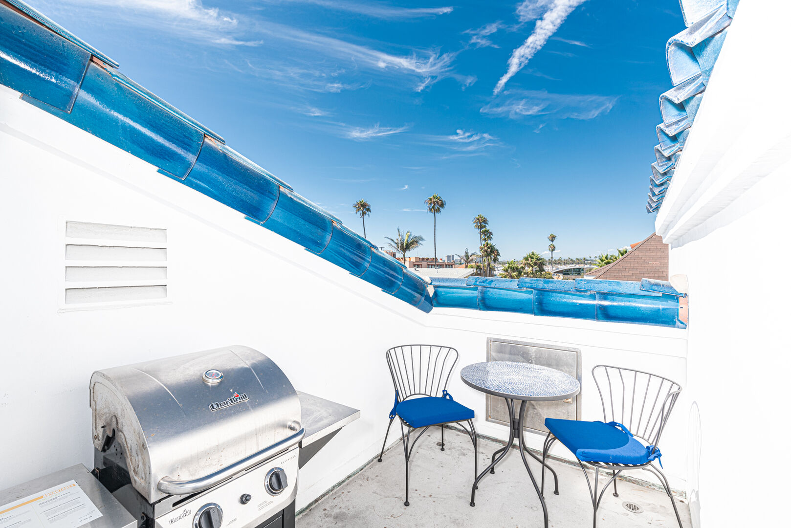 A view of the small lanai off the 3rd floor kitchen area