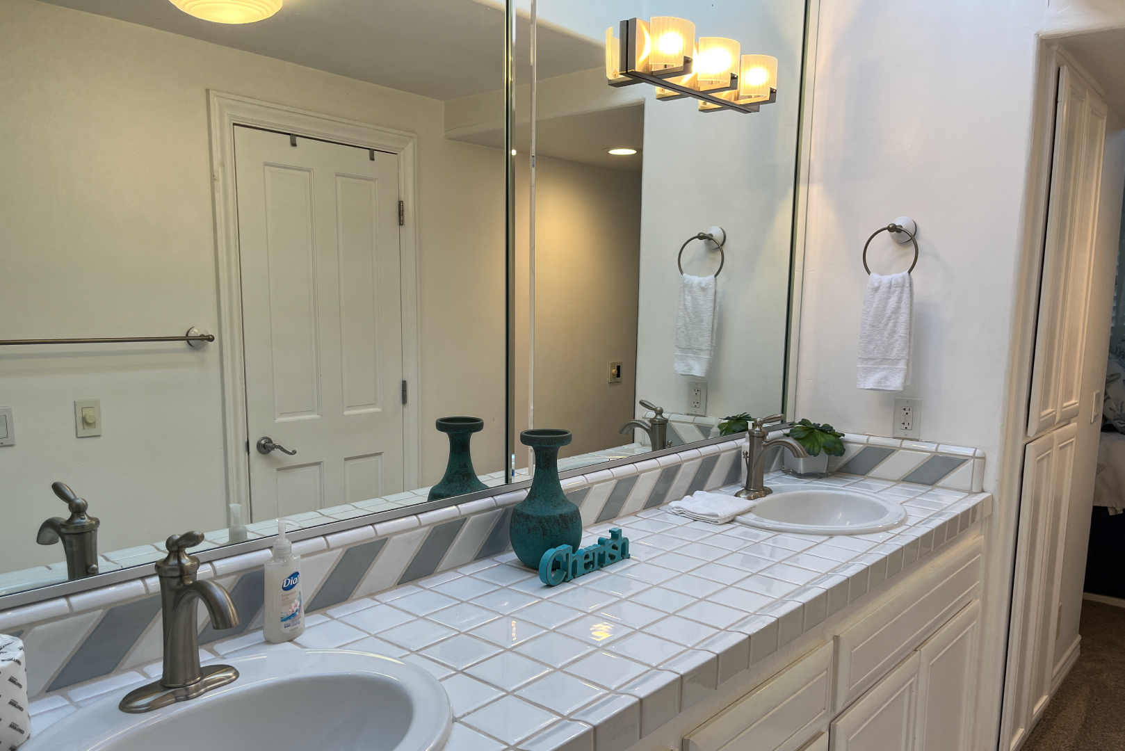 The bathroom attached to the primary bedroom