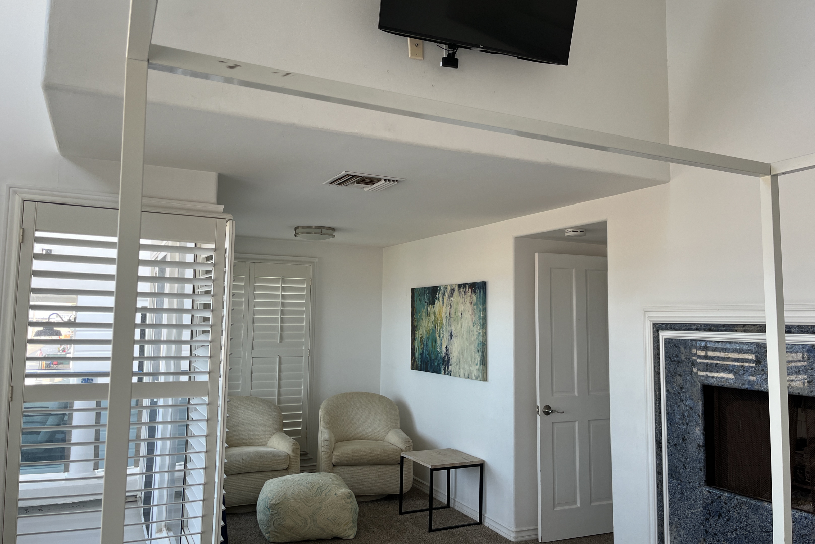 Another view of the primary bedroom