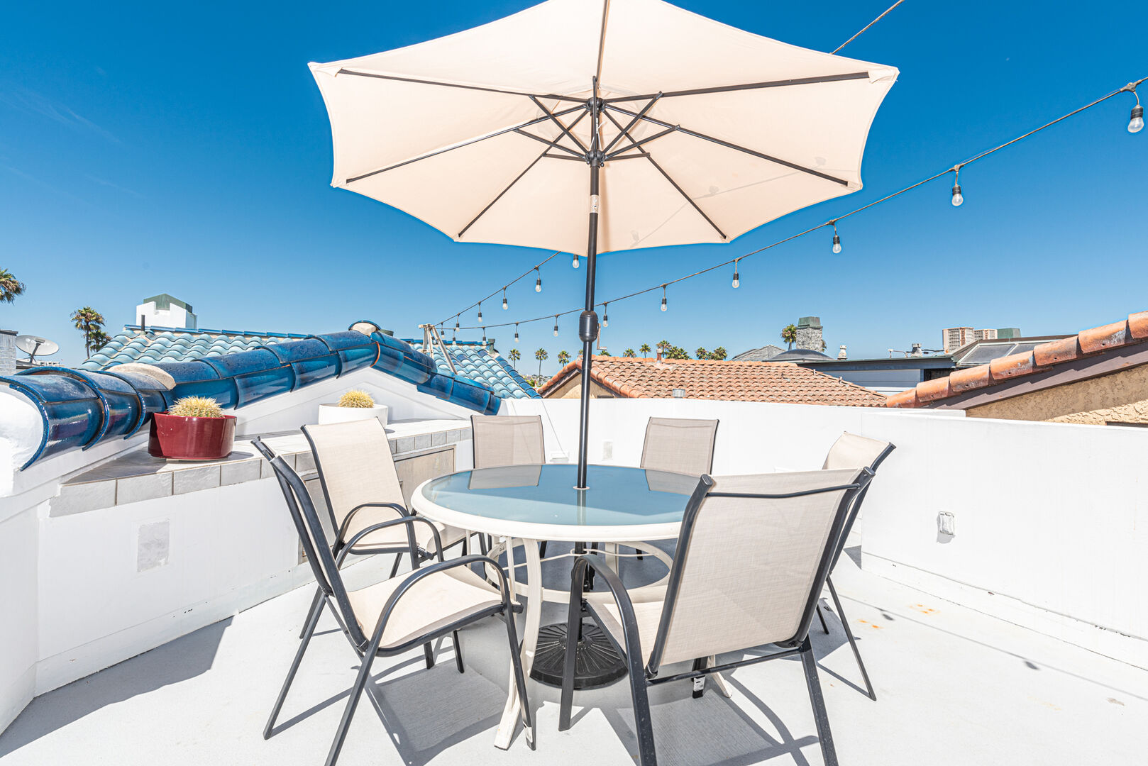 A view of the table on the roof lanai